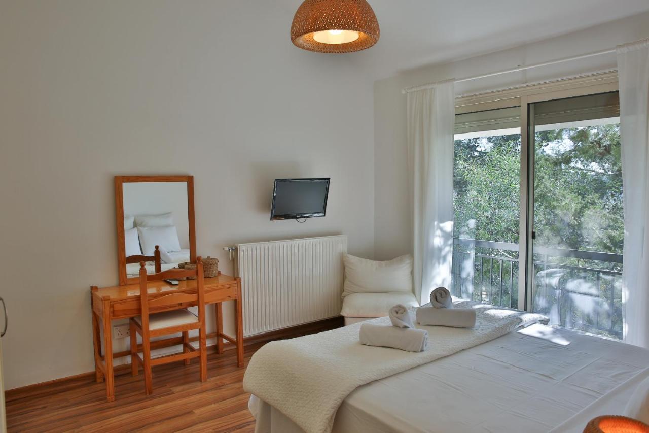 Nestor Hillside House By Trulycyprus Villa Moniatis Bagian luar foto